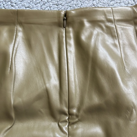 NWT The Drop Women's Portia Vegan Leather Mini Wrap Skirt, Martini Olive - Picture 8 of 8